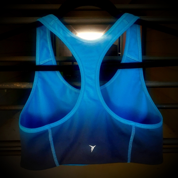 Old Navy Active Go Dry Sports Bra - Picture 3 of 7